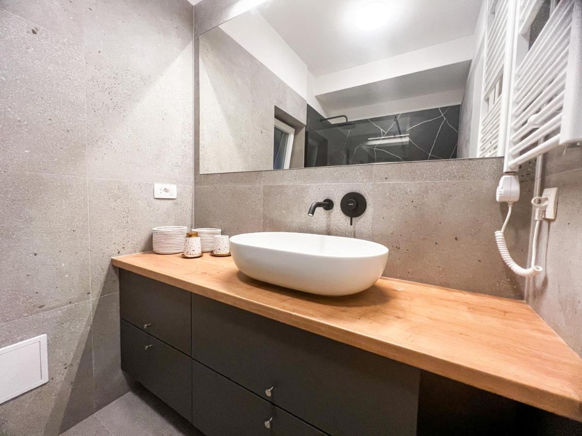 Luxury Home Beach Apartament In Split, Croatia Exterior photo